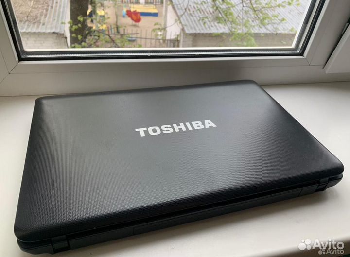 Ноутбук Toshiba