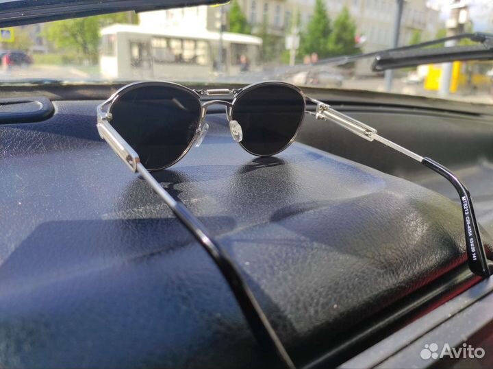 Солнцезащитные очки мужские
