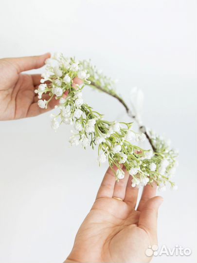 Свадебный венок с гипсофилой для невесты