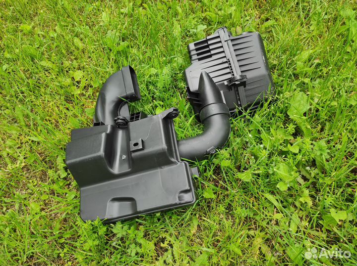 Резонатор воздушного фильтра Hyundai Solaris 1