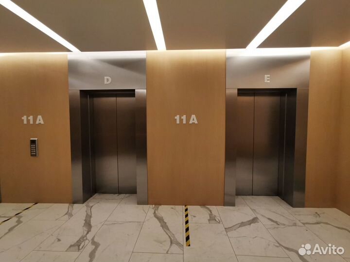 Удаление царапин в лифте