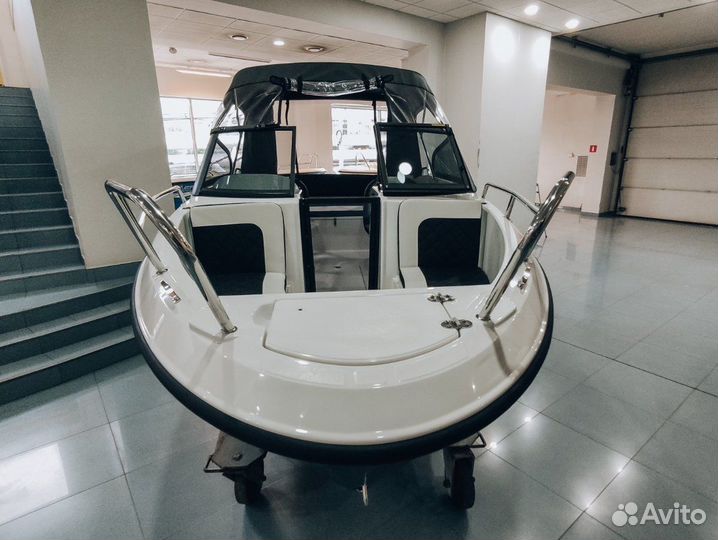 Прогулочный катер Phoenix Феникс 510 BR