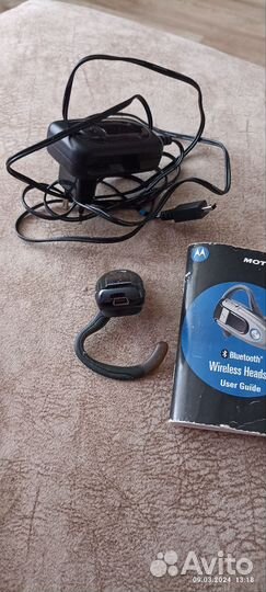 Bluetooth гарнитура Motorola