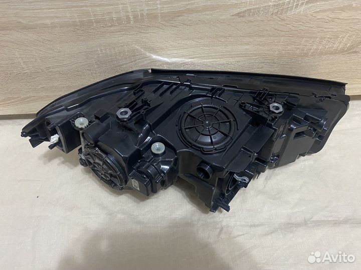 Фара BMW G30 LED Adaptive (левая)