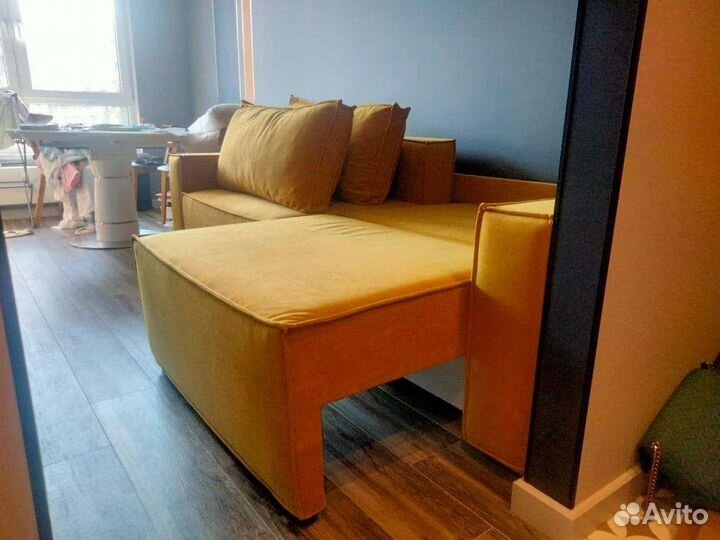 Диван а стиле Лофт