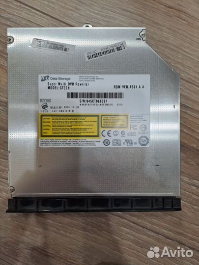 Привод DVD Model: GT 32 N. Hitachi LG