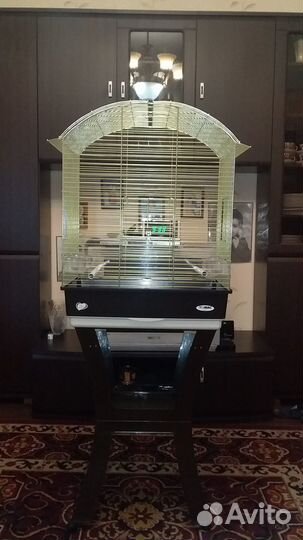 Клетка для мелких и средних попугаев и других птиц