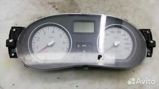 Щиток приборов dacia sandero 1 (90L10IT01)
