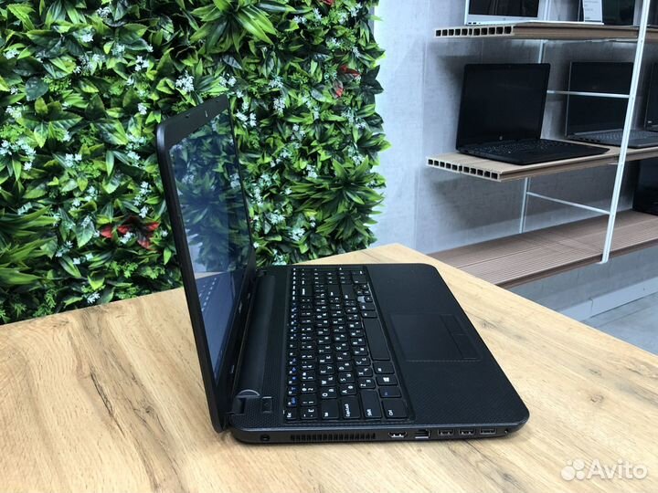 Идеальный Dell/15.6HD/Core i3/16Gb/SSD256