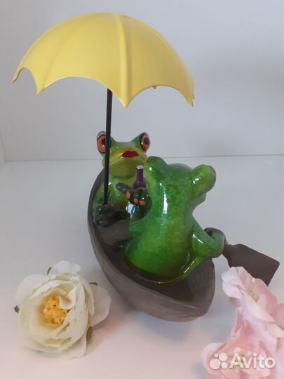 Статуэтка лягушат