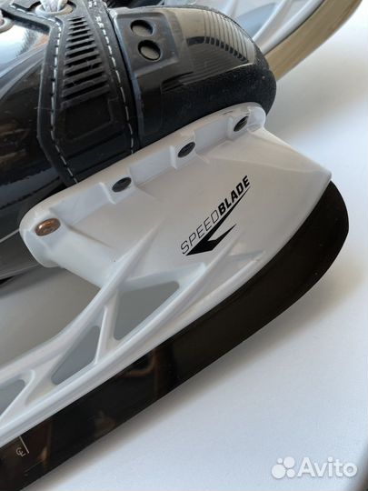 Хоккейные коньки CCM 100k PRO 9