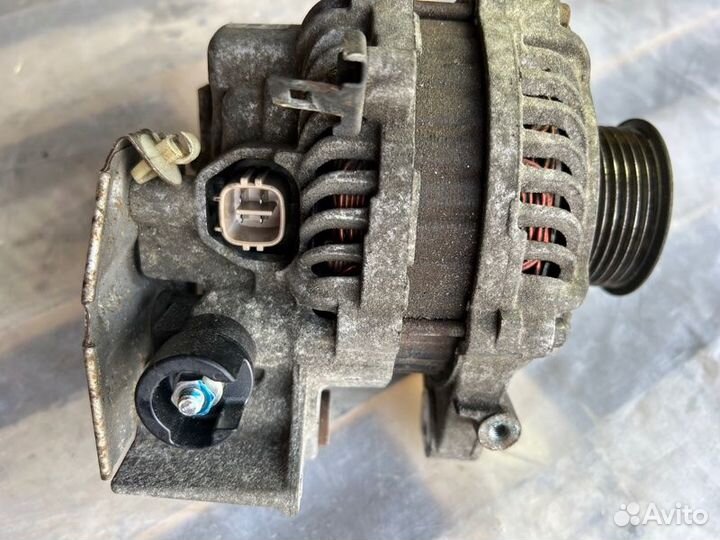 Генератор Honda Civik R18A2 2006