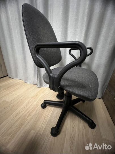 Компьютерное кресло