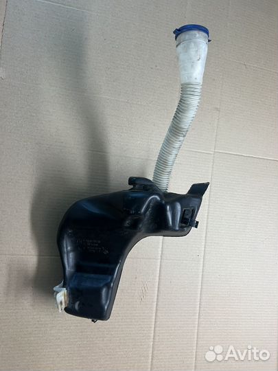 Бачок стеклоомывателя Citroen C4