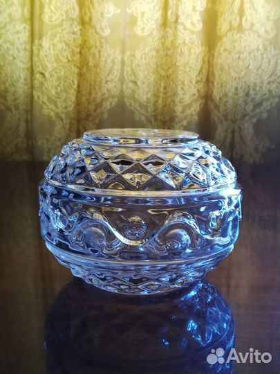 Ваза хрустальная