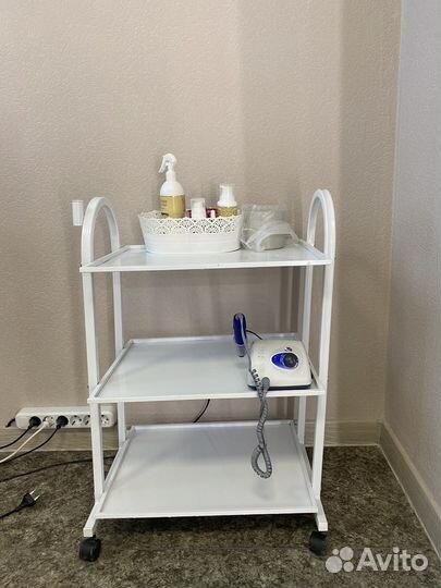 Косметологическая тележка