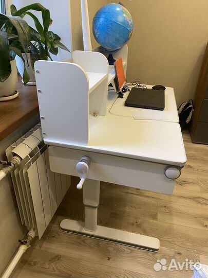 Растущая парта для школьника