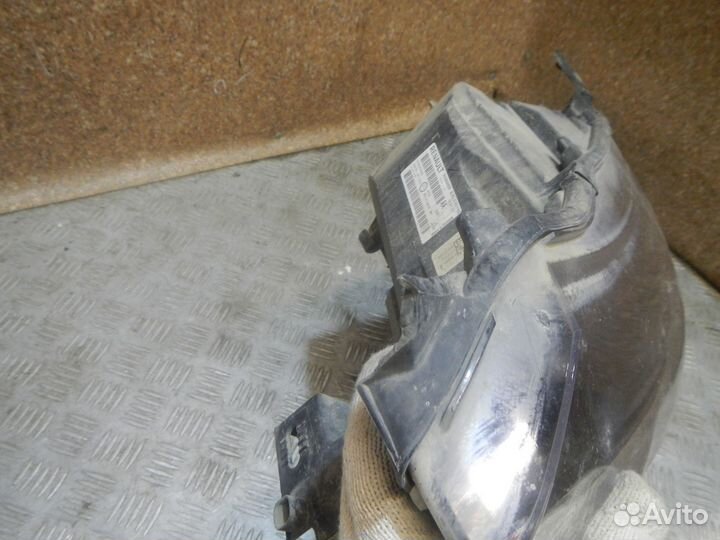 Фара левая Renault Arkana
