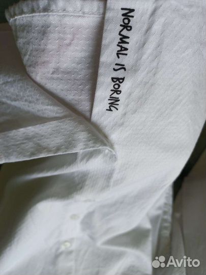 Продам рубашку на мальчика отличного качества 146