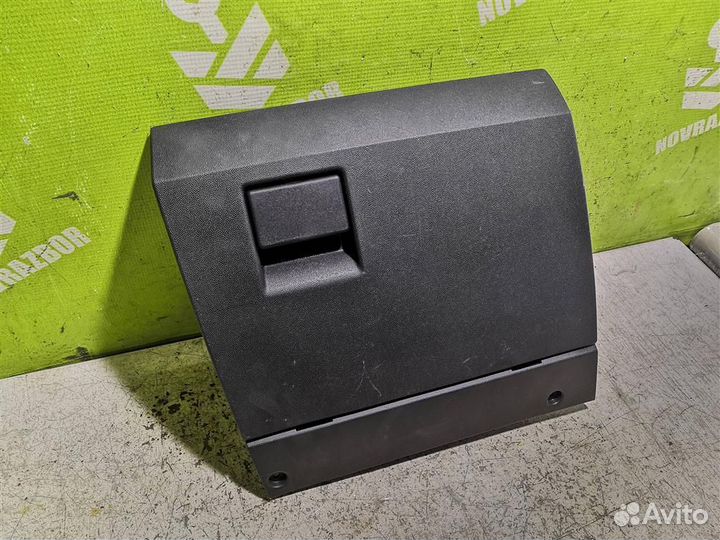 Бардачок Опель Мерива