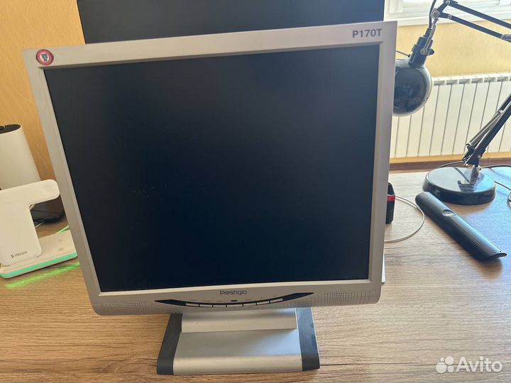 Монитор Prestigio p170t