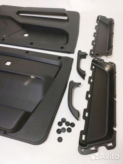 Обшивка дверей Нива 21214 Урбан (9 частей)