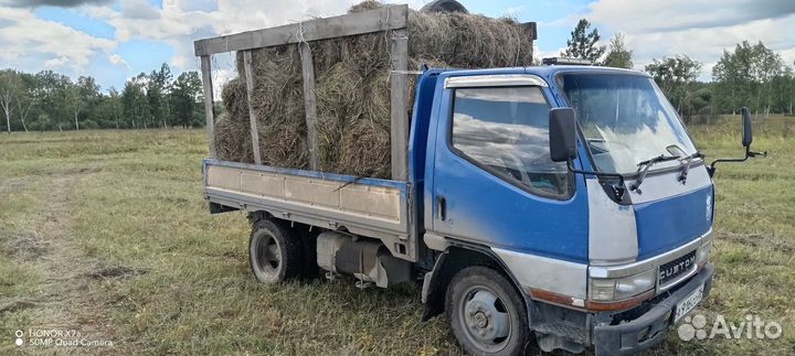 Продам сено в рулонах. Рулон примерно 30кг. 30кг