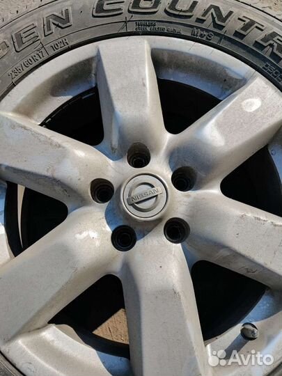 Toyo 310 235/60 R17 102H