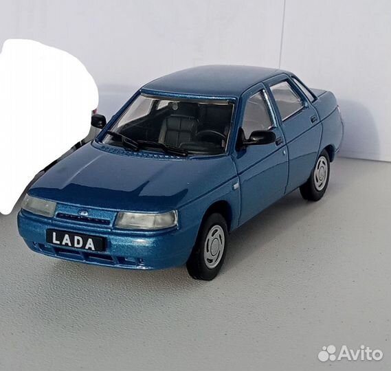 Ваз-2110 автолегенды 1:43