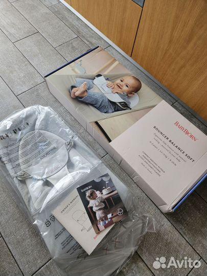 Новый шезлонг BabyBjorn bliss mesh