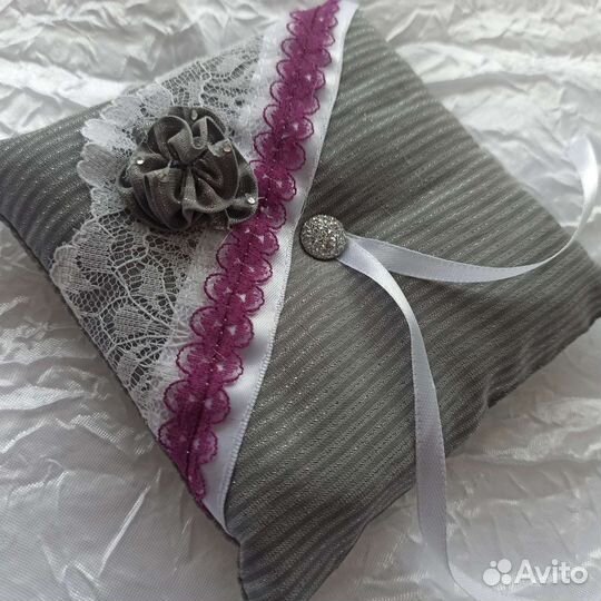 Подушечка для обручальных колец