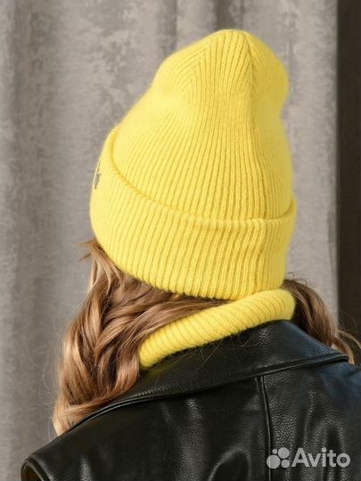 Шапка женская с шарфом/снудом, комплект