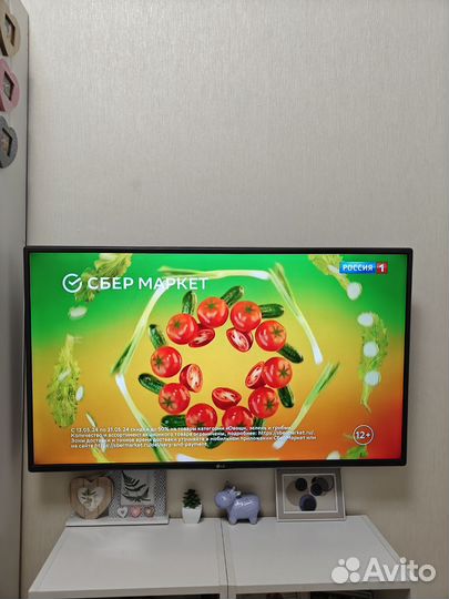 Телевизор LG SMART tv 43