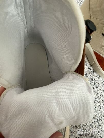 Ботинки для девочки новые