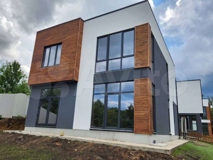 Коттедж 170 м² на участке 10 сот.