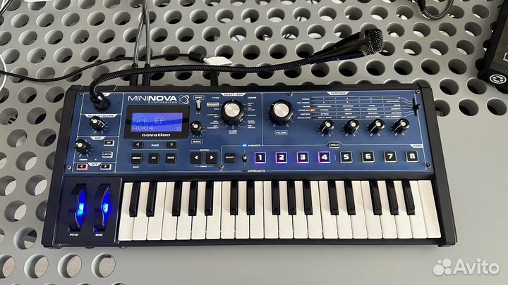 Novation mininova