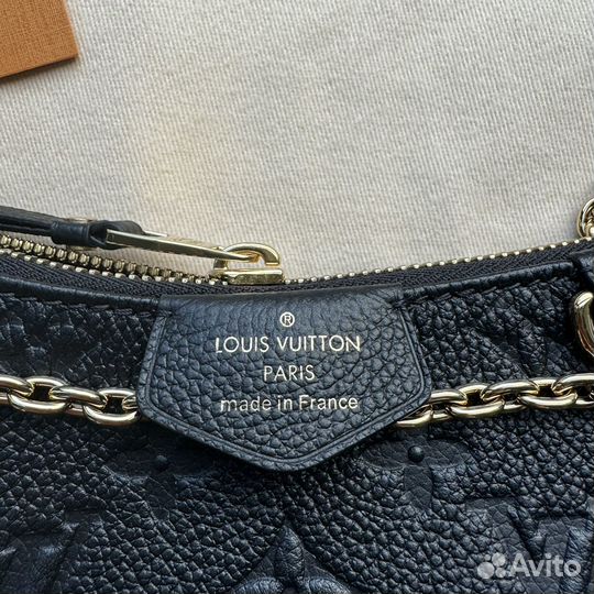 Сумка Louis Vuitton Easy Pouch On Strap