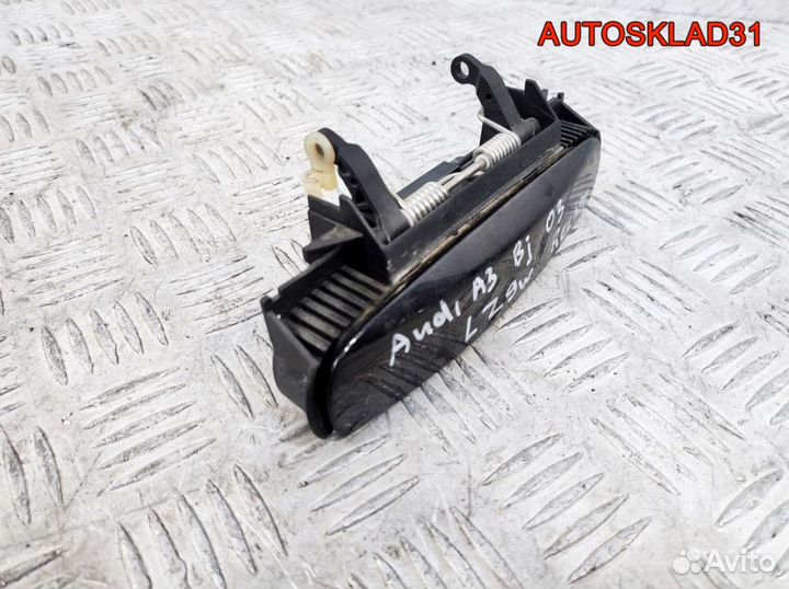 Ручка двери наружная левая Audi A3 8L 4B0839885