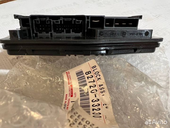 8272033230 Блок реле предохранителей Camry V50/V55