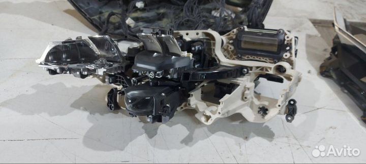 Фара левая Audi A8/S8