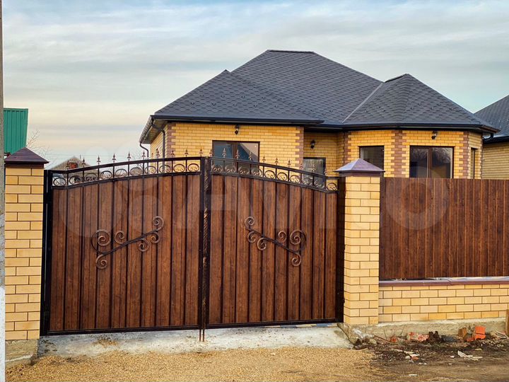 Дом 150 м² на участке 8,5 сот.