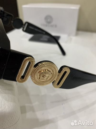 Очки солнцезащитные Versace медуза унисекс