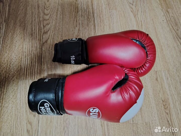 Боксерские перчатки 10 oz