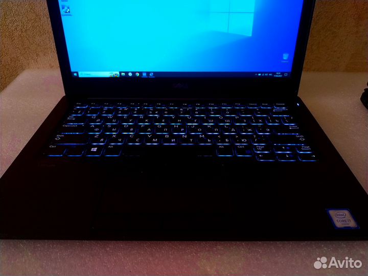 Ультрабук Dell: Core i7-6600, 8gb, SSD 256gb