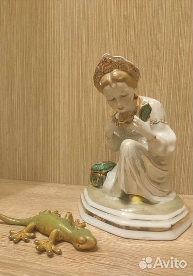 Статуэтка фигурка Ящерица