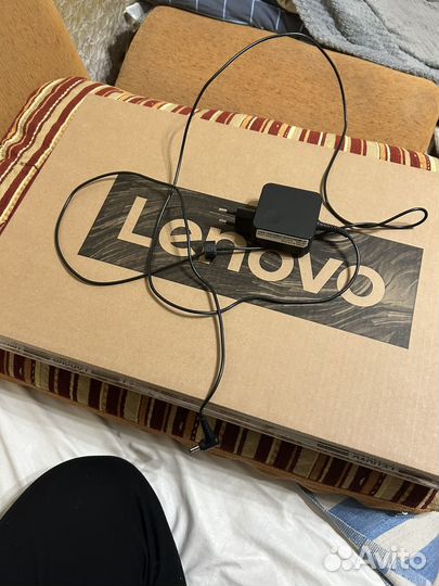 Ноутбук lenovo