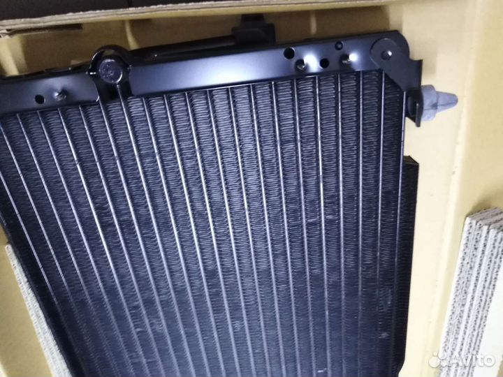 Радиатор кондиционера Land Cruiser 80