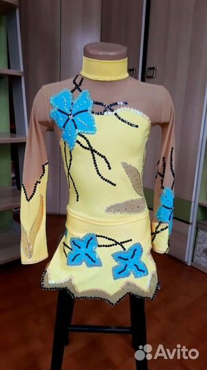 Гимнастический костюм для выступлений или для фигу