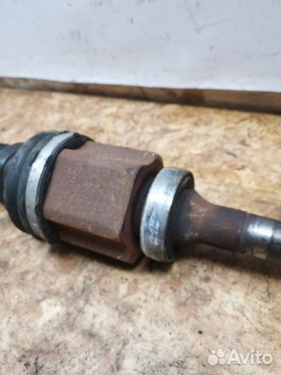 Привод правый Ford Kuga 1 SUV 2.0 TD txda 2012