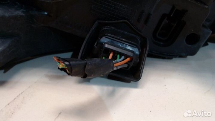 Фара (передняя) Peugeot 308, 2011